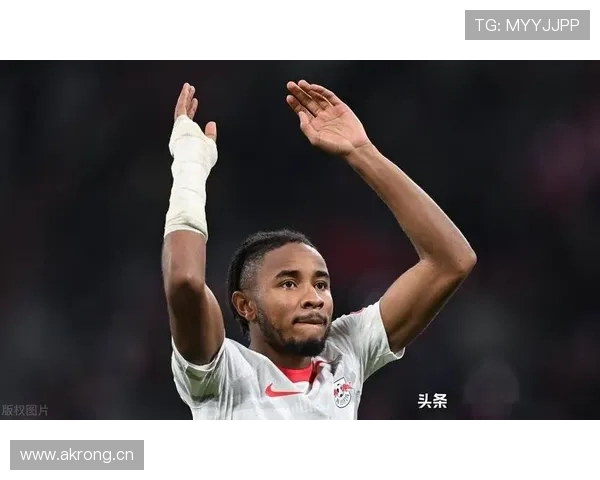 恩昆库前场自由人角色的多位置适配性解析