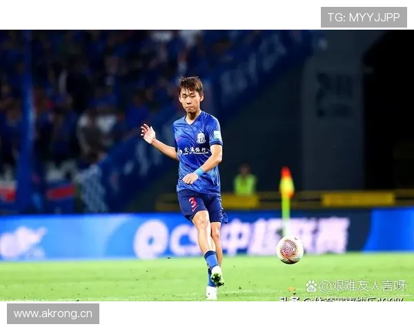 上海申花过度依赖中路推进,边路威胁不足或制约赛季进攻战术的稳定性与丰富性。 上海申花过度依赖中路推进,边路威胁不足或制约赛季进攻战术的稳定性与丰富性。