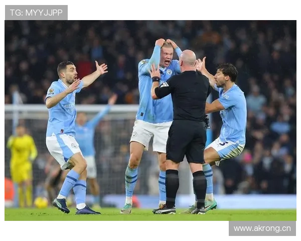 哈兰德战术角色如何重塑曼城攻防转换与空间利用 哈兰德战术角色如何重塑曼城攻防转换与空间利用